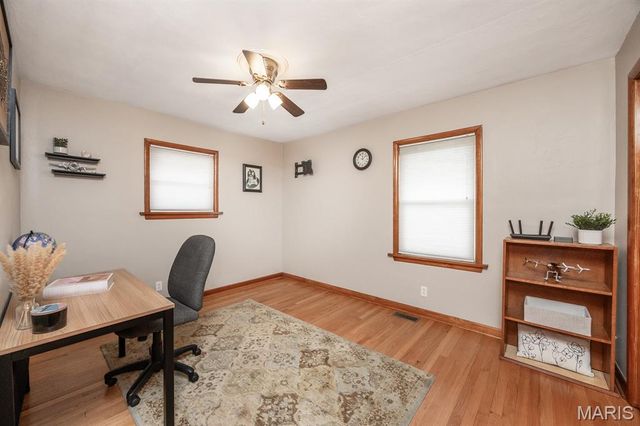 29 Lee Street, Bethalto, IL 62010