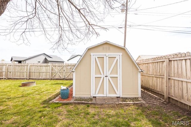 29 Lee Street, Bethalto, IL 62010