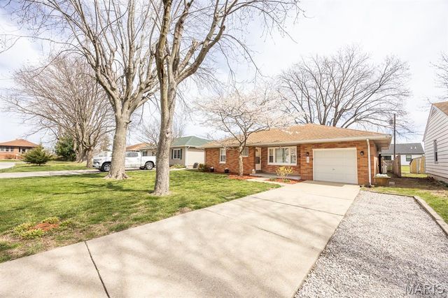 29 Lee Street, Bethalto, IL 62010