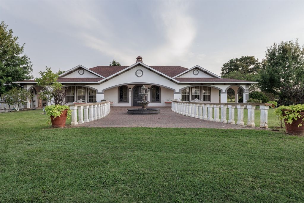 4699 County Road 1600, Alba, TX 75410