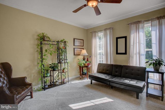 492 FRANCIS DR, Mechanicsburg, PA 17050