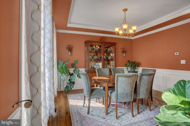492 FRANCIS DR, Mechanicsburg, PA 17050
