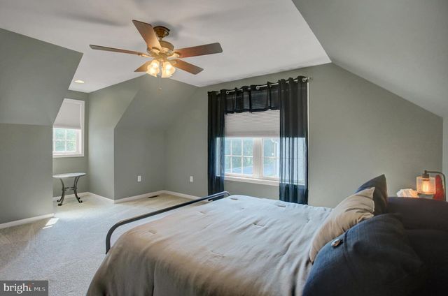 492 FRANCIS DR, Mechanicsburg, PA 17050