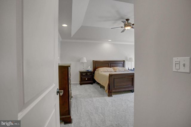 492 FRANCIS DR, Mechanicsburg, PA 17050