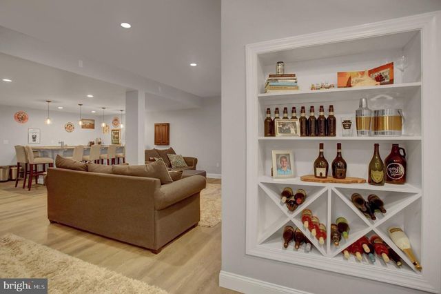 492 FRANCIS DR, Mechanicsburg, PA 17050