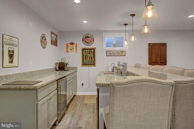492 FRANCIS DR, Mechanicsburg, PA 17050