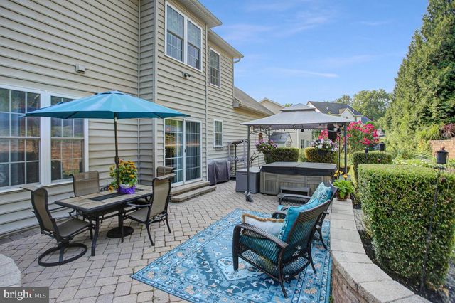 492 FRANCIS DR, Mechanicsburg, PA 17050