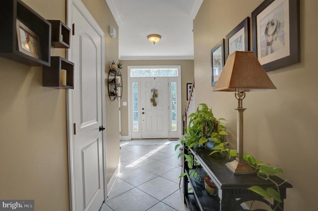 492 FRANCIS DR, Mechanicsburg, PA 17050