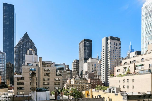 345 E 52nd St Apt 9H, New York City, NY 10022