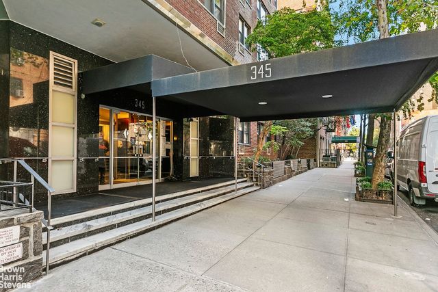 345 E 52nd St Apt 9H, New York City, NY 10022