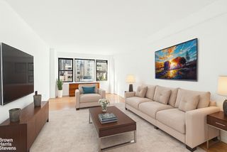 345 E 52nd St Apt 9H, New York City, NY 10022