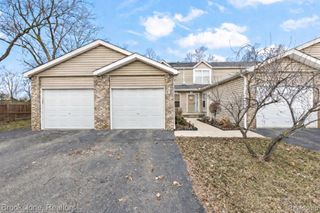 19512 Stanford Lane 7, Roseville, MI 48066
