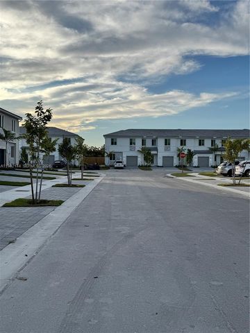 656 SE 14th Ct 0, Homestead, FL 33034