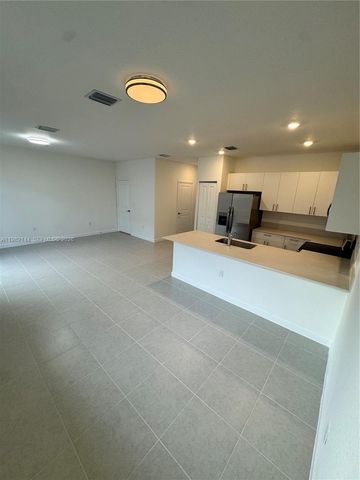 656 SE 14th Ct 0, Homestead, FL 33034