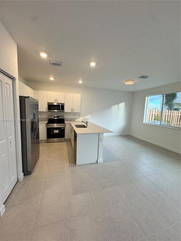 656 SE 14th Ct 0, Homestead, FL 33034