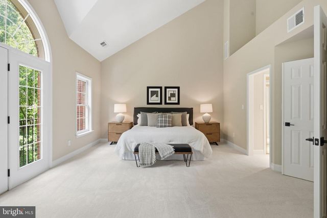 1719 22ND CT N, Arlington, VA 22209