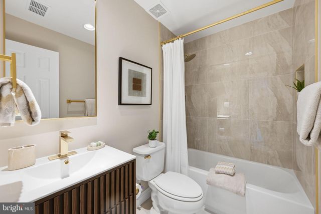 1719 22ND CT N, Arlington, VA 22209