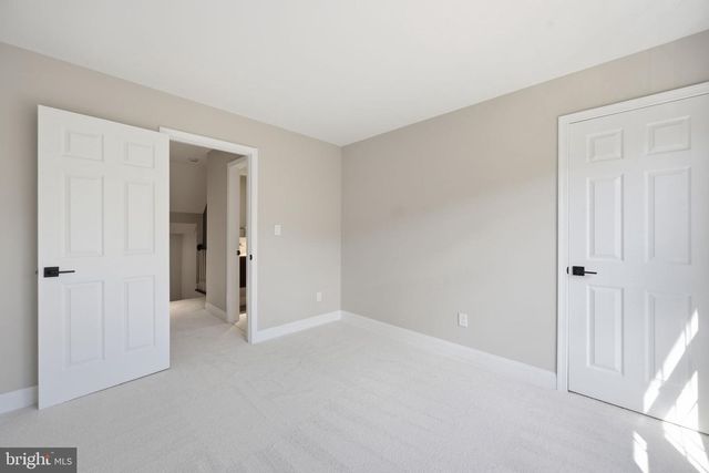 1719 22ND CT N, Arlington, VA 22209