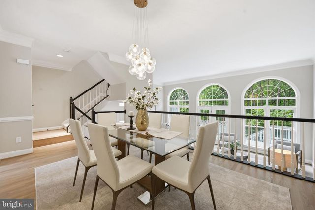 1719 22ND CT N, Arlington, VA 22209