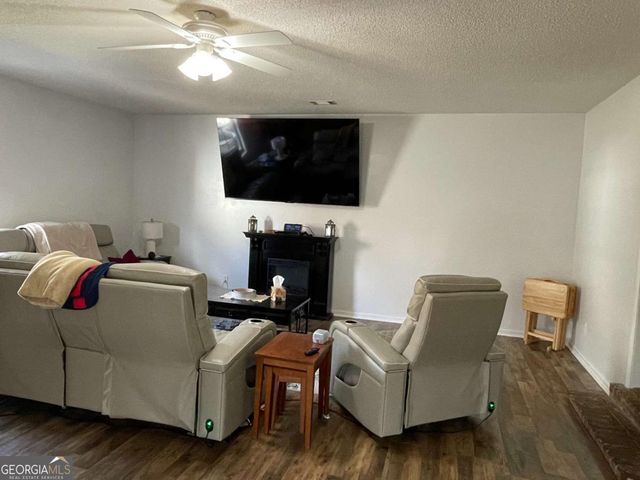 212 Rustin Street, Glennville, GA 30427