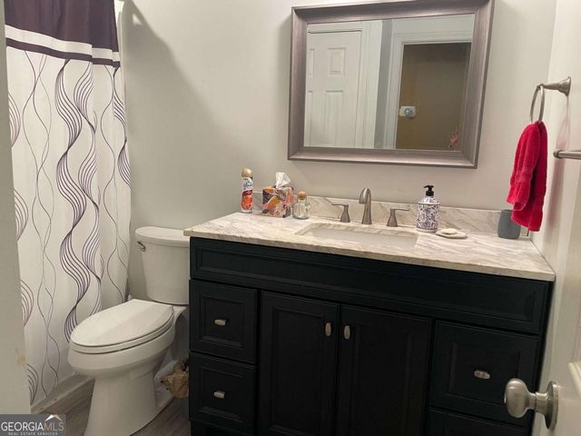 212 Rustin Street, Glennville, GA 30427