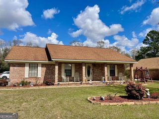 212 Rustin Street, Glennville, GA 30427