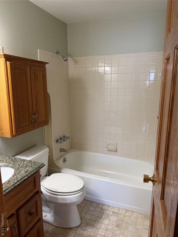 25 Lexington Hill 12, Harriman, NY 10926