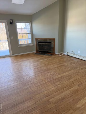 25 Lexington Hill 12, Harriman, NY 10926