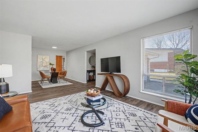 1475 Hollywood Lane, Florissant, MO 63033