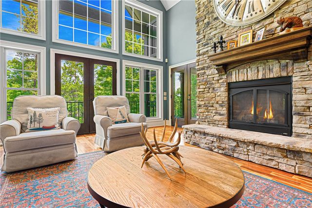 541 Riverstone Drive, Salem, SC 29676