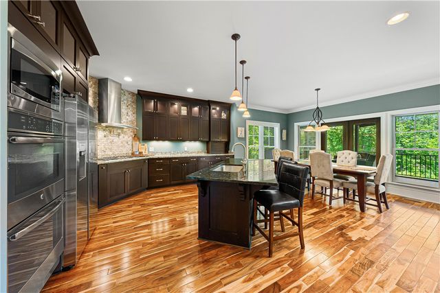 541 Riverstone Drive, Salem, SC 29676