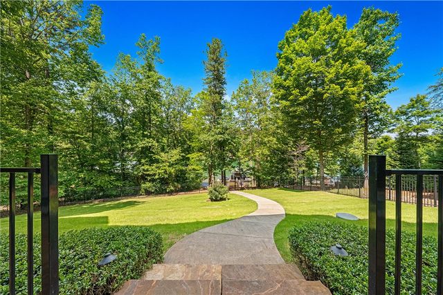 541 Riverstone Drive, Salem, SC 29676