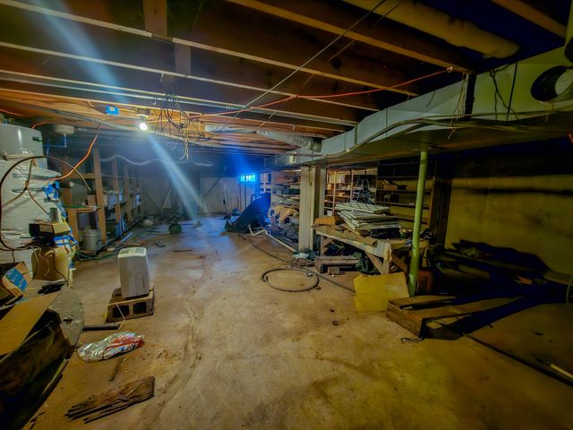 877 E Main Street, Willow Springs, MO 65793