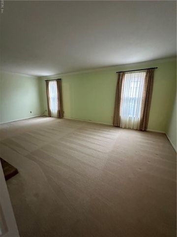 952 Ewell RD, Virginia Beach, VA 23455