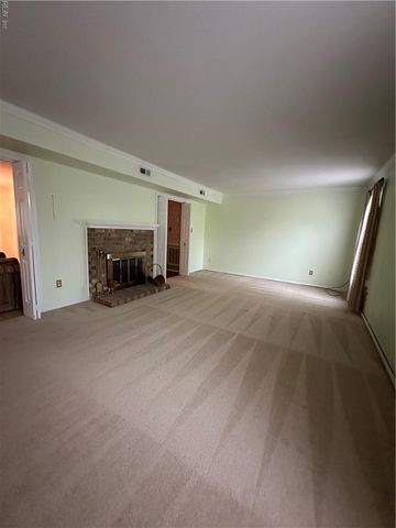 952 Ewell RD, Virginia Beach, VA 23455