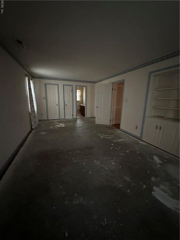 952 Ewell RD, Virginia Beach, VA 23455