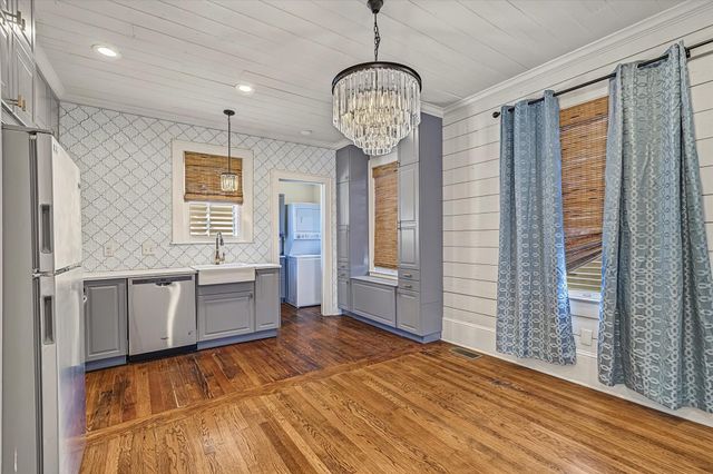 617 18th Street, Galveston, TX 77550