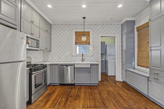617 18th Street, Galveston, TX 77550