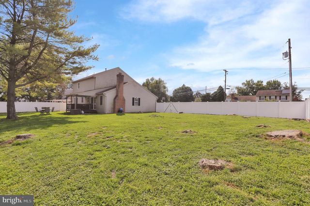 4339 STOUDTS FERRY BRIDGE RD, Reading, PA 19605