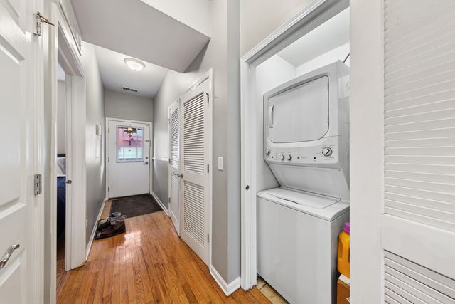 347 E 25th Place 1E, Chicago, IL 60616