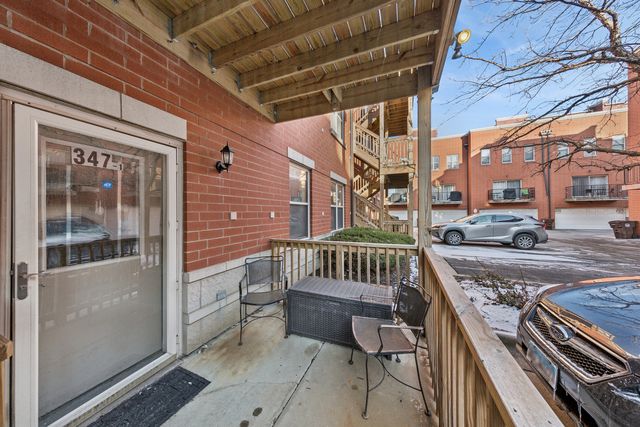 347 E 25th Place 1E, Chicago, IL 60616