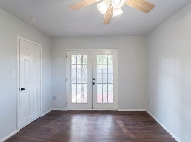 4526 S Horseshoe Trail, The Colony, TX 75056