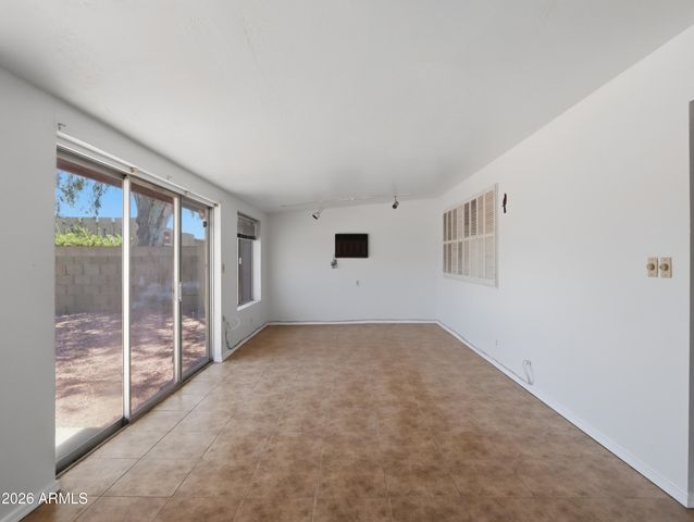 2949 W CACTUS WREN Drive, Phoenix, AZ 85051