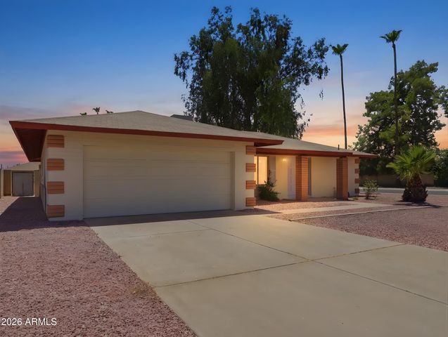 2949 W CACTUS WREN Drive, Phoenix, AZ 85051