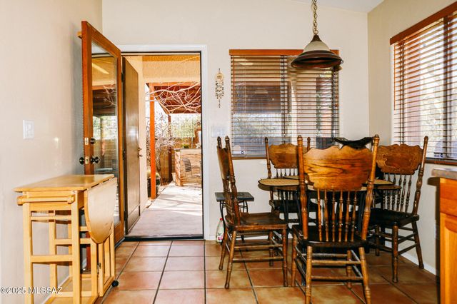 1651 N Pima Court, Tucson, AZ 85716