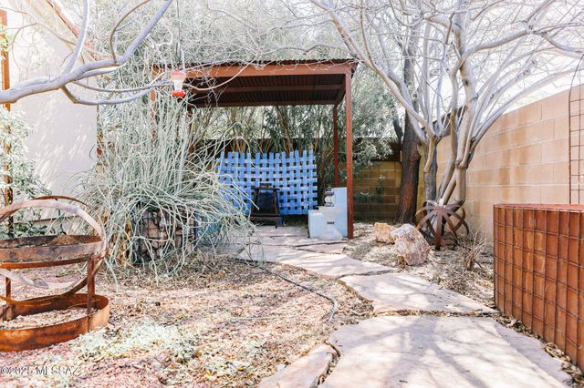 1651 N Pima Court, Tucson, AZ 85716