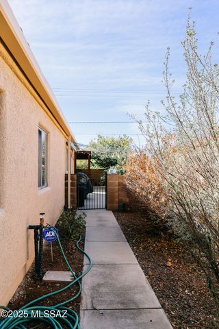 1651 N Pima Court, Tucson, AZ 85716