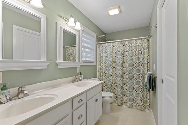 13745 Ranier Drive, Middlebury, IN 46540