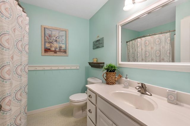 13745 Ranier Drive, Middlebury, IN 46540