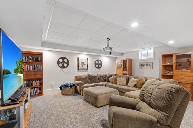 13745 Ranier Drive, Middlebury, IN 46540